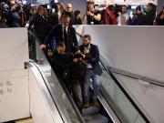 Muñecas sexuales: Francia suspende el acceso al sitio web de Shein y activistas entran al nuevo local en París