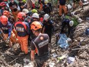 Tras arrasar Filipinas con 140 muertos, el poderoso tifón Kalmaegi toca tierra en el centro de Vietnam