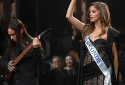 Ignacia Fernández cantó con su banda de death metal en la semifinal del Miss Mundo Chile 2025 y quedó entre las 20 favoritas