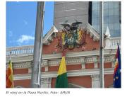 Ciudadanos piden restaurar el escudo del edificio del Legislativo antes de la posesión presidencial