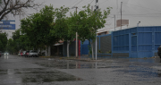 La lluvia llegó con fuerza a la capital sanjuanina este jueves