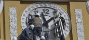Fin del ciclo del MAS, arreglaron el sentido de las manecillas del reloj del Palacio Legislativo