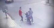 Insólito momento en Capital: quedaron cara a cara el ladrón de una moto y su dueño