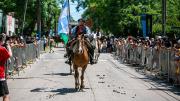 Festejan el Día de la Tradición con una noche folklórica y un desfile gaucho