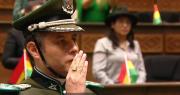 Con uniforme policial, Lara jura como vicepresidente de Bolivia