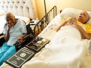 Él tiene 108 años y ella 109, y son el matrimonio más longevo del mundo: Nos amamos
