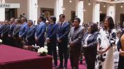 Paz posesiona a su primer gabinete de ministros y les pide trabajo de 24/7