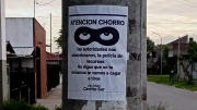Vecinos se cansaron de los robos y pusieron carteles amenazando a los ladrones