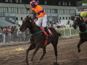 Turf: Zinzan Brooke confirmó su ascenso con un gran triunfo en la central