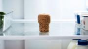 Colocar un corcho en la heladera: por qué recomiendan hacerlo y para qué sirve