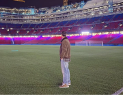 Leo Messi visita el Camp Nou: Ojalá algún día pueda volver