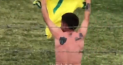 Video: le marcó un doblete a Desamparados y hasta se sacó la camiseta ¡para mostrar un tatuaje de San Martín!