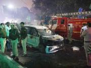 Explota un auto en una zona turística de Nueva Delhi y desata escenas de pánico: hay al menos ocho muertos