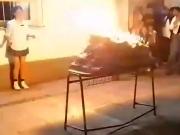 Explosión en una escuela de Pergamino: hallaron un elemento prohibido en el volcán que hirió a 17 personas