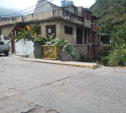 Se cae la baranda del puente de El Rincón