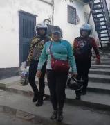 Piratas de Vargas lleva alimentos a adultos mayores de Juana de Arco