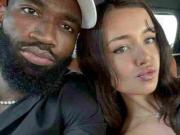 El futbolista estrella de una selección fue sorprendido por su pareja en una infidelidad y el video se hizo público