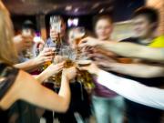 Qué es “Buenas noches, Cenicienta”, el peligroso método usado en fiestas para robar y abusar a las víctimas