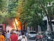 Impactante incendio en una esquina de Caballito tras una fuga de gas