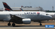 ¿Puedo exigir un reembolso? Lo que debes saber si tu vuelo resultó afectado por la huelga Latam