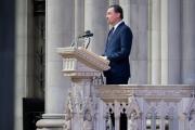Leonardo DiCaprio encabeza tributo a Jane Goodall en la Catedral Nacional de Washington