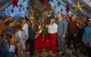 Gobernador Caldera encendió la navidad en el Palacio de Gobierno
