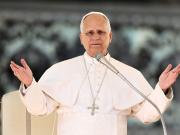 En un mensaje a industriales argentinos, el Papa destacó la importancia de pagar salarios justos a los obreros