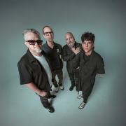 Zapato 3 muestra una nueva faceta en “Tú estás escrita en mí”