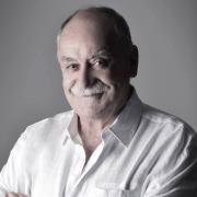 Vicepresidente Lara expresa sus condolencias por el fallecimiento de Xabier Azkargorta