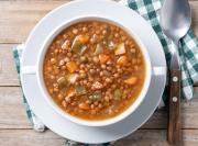 La razón por la que recomiendan agregarle vinagre a las lentejas mientras se cocinan