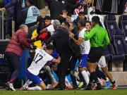 Escándalo en un amistoso entre Estados Unidos y Paraguay: los equipos de Mauricio Pochettino y Gustavo Alfaro, a las piñas