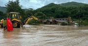 Emergencia: Lluvias causan inundaciones, desaparecidos, carreteras dañadas y una alerta roja por crecida de ríos