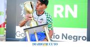 La alegría del sanjuanino Velárdez después de ganar la Vuelta en Allen y la emotiva dedicatoria a Nicolás Naranjo