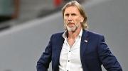 Hasta le enrostraron su paso por Chile La polémica que envuelve a Ricardo Gareca en Perú y la radical decisión del DT