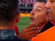 Vamos a hablar y te voy a romper todo: la amenaza del árbitro Gariano a Kudelka tras el polémico Barracas-Huracán