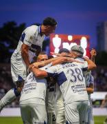 Triunfo, clasificación y a soñar: Gimnasia se impuso en Vicente López y se metió por primera vez en los playoffs