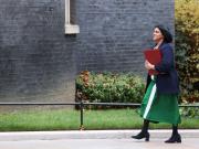 Gran Bretaña: avanza el polémico plan de para controlar la inmigración que contempla confiscar bienes de migrantes para pagar su alojamiento