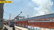 Gigantesco incendio se registra en bodega de Mall Chino en Viña del Mar