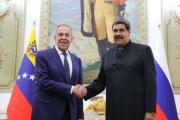 Venezuela recibe apoyo mundial ante amenazas militares de EEUU