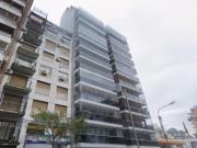 Flores: un nene de un año murió al caer desde un octavo piso por el hueco de un ascensor