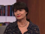 “Creí durante años que era mi hermana muerta resucitada”: la historia de la mujer que creció bajo un secreto familiar impactante