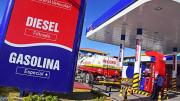 Ley de importación de combustible: oposición dice que ayudará en crisis y MAS advierte “gasolinazo”