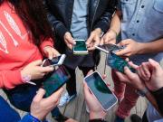 Desde los 13 años se podrá invertir en fondos de bonos y acciones