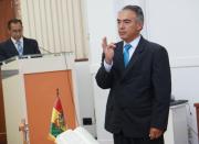 Ministra de Salud posesiona a Roberto Bustamante como Viceministro de Deportes