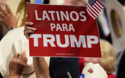 Un 36% de hispanos que votaron por Trump se arrepiente, según sondeo