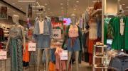 Ahora se puede comprar ropa chilena en Argentina con tarjeta y en pesos: los increíbles precios