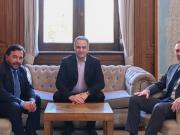 La ironía de un gobernador dialoguista para reclamarle obras a Milei: Elegimos creer, pero el poncho no aparece