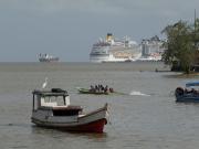 Mientras el mundo busca energías limpias, millones siguen sin tener electricidad
