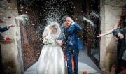 ¿Por qué se arroja arroz en las bodas?