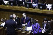 Presupuesto avanza en el Senado con 18 partidas despachadas, y Gobierno y Congreso se dan más plazo para alcanzar acuerdo